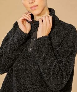 Marika | Black Sherpa Tyra Crop Pullover - Women -Outlet Marika Store zu100525574 alt 3 tm1651166925