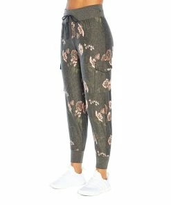 Marika | Mauve Glow Romantic Floral Comfort 27'' Joggers - Women -Outlet Marika Store zu101571575 alt 1 tm1637703055