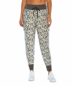 Marika | Gray & Ivory Leopard Comfort 27'' Pocket Drawstring-Waist Joggers - Women -Outlet Marika Store zu102586759 alt 2 tm1641498395