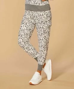 Marika | Gray & Ivory Leopard Comfort 27'' Pocket Drawstring-Waist Joggers - Women -Outlet Marika Store zu102586759 main tm1641498395