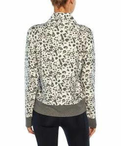 Marika | Nimbus Gray & White Leopard Dara Pocket Quarter-Zip Jacket - Women -Outlet Marika Store zu102586844 alt 2 tm1641498395