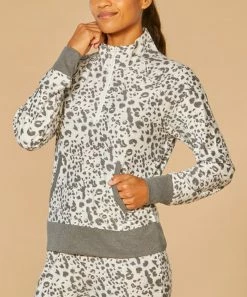 Marika | Nimbus Gray & White Leopard Dara Pocket Quarter-Zip Jacket - Women -Outlet Marika Store zu102586844 alt 5 tm1651167594