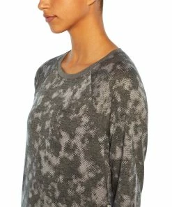 Marika | Black & Gray Abstract Camo Maison Tulip-Hem Scoop Neck Pullover - Women -Outlet Marika Store zu102594863 alt 3 tm1641498135