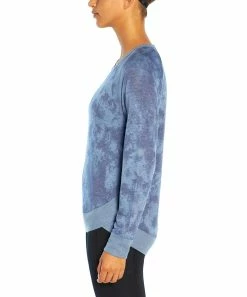 Marika | Navy & Blue Tie-Dye Maison Tulip-Hem Scoop Neck Pullover - Women 11 Marika | Navy & Blue Tie-Dye Maison Tulip-Hem Scoop Neck Pullover - Women -Outlet Marika Store zu102594978 alt 4 tm1641497946