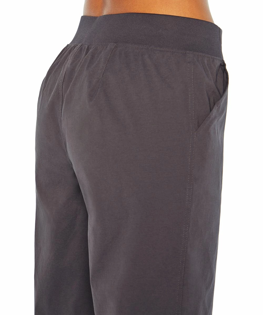 Marika | Nine Iron Drawstring Pocket Stella 28'' Crop Pants - Women 6 Marika | Nine Iron Drawstring Pocket Stella 28'' Crop Pants - Women - Image 4