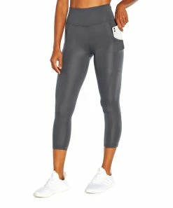 Marika | Turbulence Morgan Pocket Tummy-Control High-Waist Capri Leggings - Women