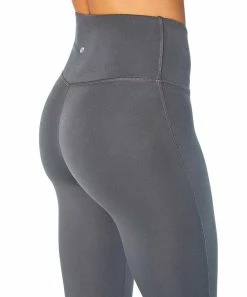 Marika | Turbulence Sofia Tummy Control Capri Leggings - Women -Outlet Marika Store zu104595849 alt 3 tm1657557025