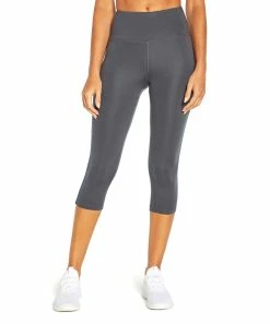 Marika | Turbulence Sofia Tummy Control Capri Leggings - Women