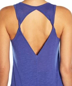 Marika | Navy Blue Back-Cutout Twist Singlet Tank - Women -Outlet Marika Store zu105516186 alt 2 tm1652382702