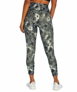 Marika | Gray Elsa Floral Capri 22" Leggings - Women 9 Marika | Gray Elsa Floral Capri 22" Leggings - Women -Outlet Marika Store zu105516257 alt 2 tm1651598300