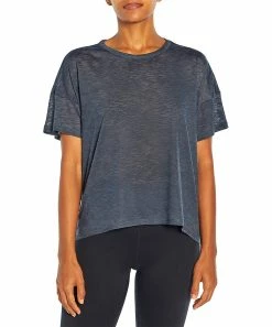 Marika | Ombré Blue Crop Tee - Women -Outlet Marika Store zu106612312 alt 1 tm1655123604