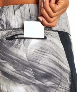 Marika | Black Dusk Texture Express Pocket 3'' Shorts - Women -Outlet Marika Store zu107255814 alt 2 tm1657556435