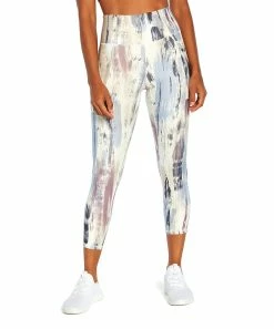 Marika | White Distressed Wash Abigail Pocket 22'' Capri Leggings - Women 10 Marika | White Distressed Wash Abigail Pocket 22'' Capri Leggings - Women -Outlet Marika Store zu107921128 alt 3 tm1659701271