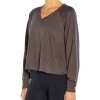 Marika | Magnet Desi Hi-Low Pullover - Women