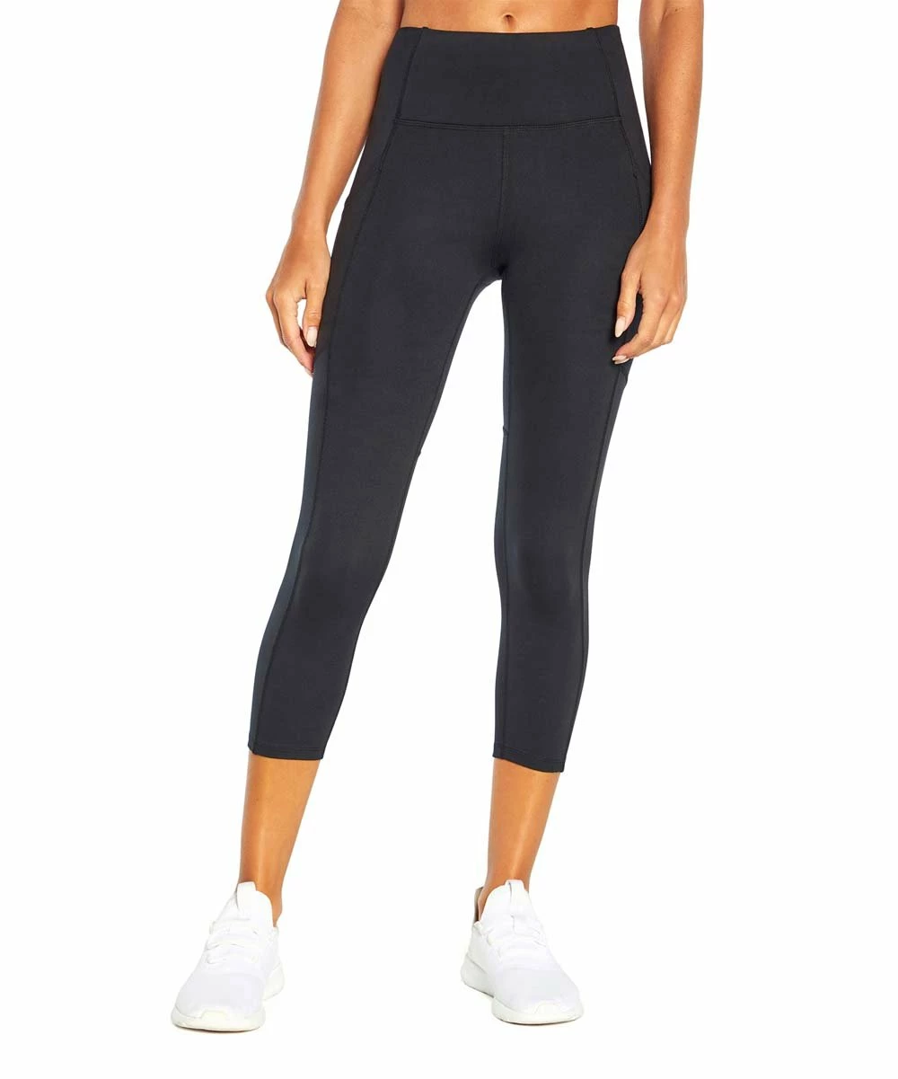 Marika | Black Jenna Pocket 22'' Capri Leggings - Plus 6 Marika | Black Jenna Pocket 22'' Capri Leggings - Plus - Image 4