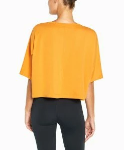 Marika | Nugget Boxy Keiley Crop Tee - Women -Outlet Marika Store zu111712174 alt 2 tm1673031175