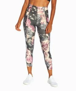 Marika | Ombré Blue & Pink Country Floral Abigail Capri Leggings - Plus -Outlet Marika Store zu111712263 alt 2 tm1673031175