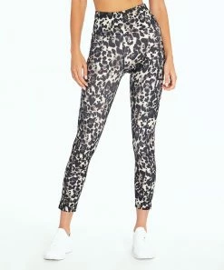 Marika | 25'' Natural Leopard High-Rise Pocket Flat Waist Crop Leggings - Women -Outlet Marika Store zu88361599 alt 1 tm1596554773