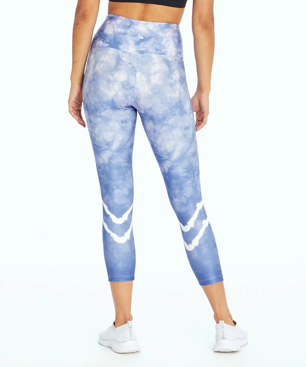 Marika | 22'' Ombré Fade Purple Heather Tie-Dye Prim Capri Leggings - Women 3 Marika | 22'' Ombré Fade Purple Heather Tie-Dye Prim Capri Leggings - Women