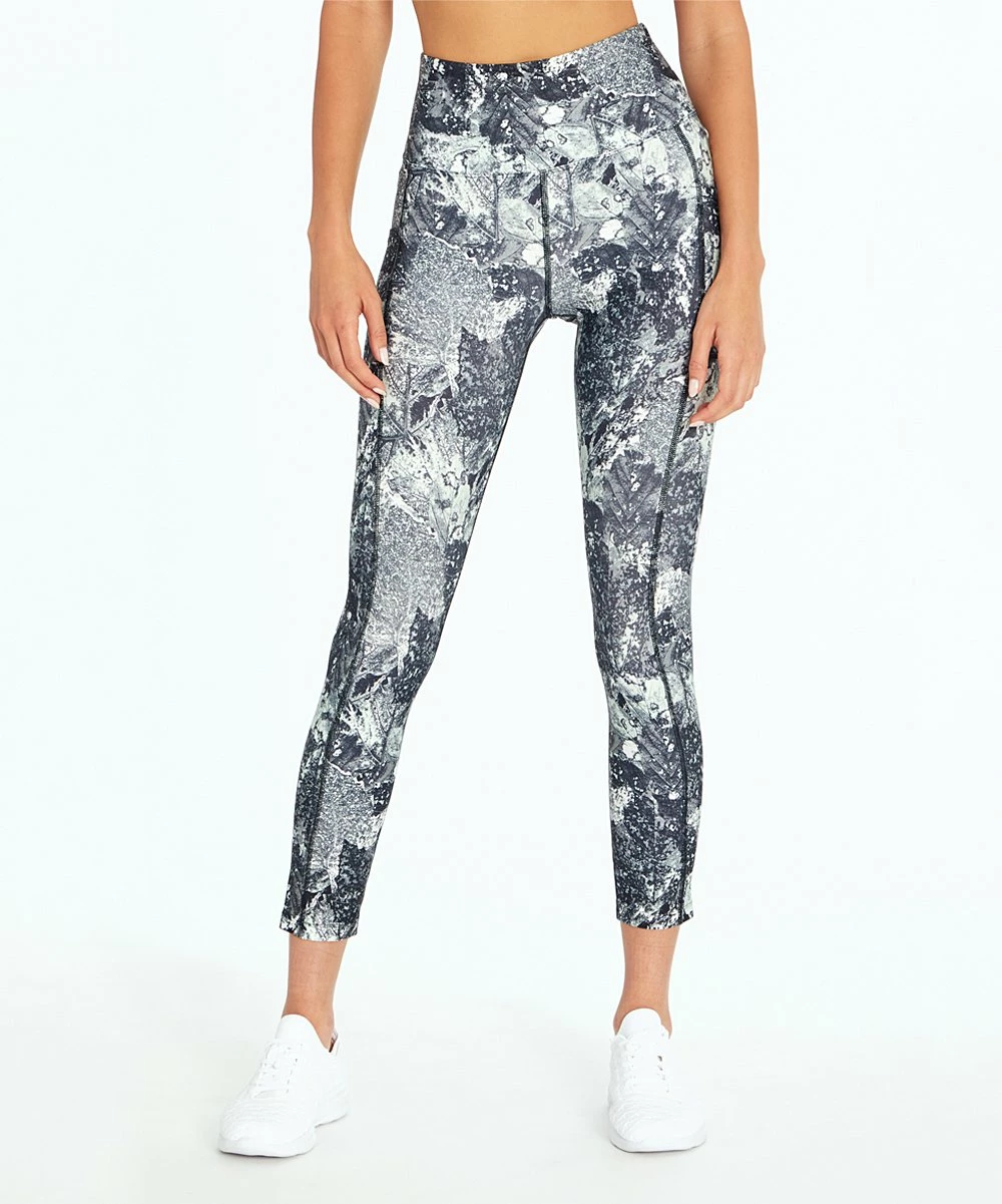 Marika | Frost Leaves High-Waist 25'' Ankle Leggings - Women 5 Marika | Frost Leaves High-Waist 25'' Ankle Leggings - Women - Image 3