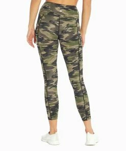 Marika | Black & Green 25'' Watercolor Camo Pocket High-Waist Leggings - Women -Outlet Marika Store zu89817904 alt 2 tm1611753492