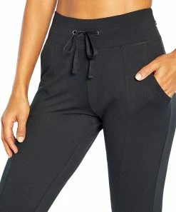 Marika | Black Mona 22'' Capri Pants - Women 10 Marika | Black Mona 22'' Capri Pants - Women -Outlet Marika Store zu93108496 alt 2 tm1614261470