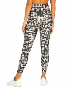 Marika | Black & Gray Alligator Tie-Dye Nilly 25'' Leggings - Women 10 Marika | Black & Gray Alligator Tie-Dye Nilly 25'' Leggings - Women -Outlet Marika Store zu98618955 alt 3 tm1630433823